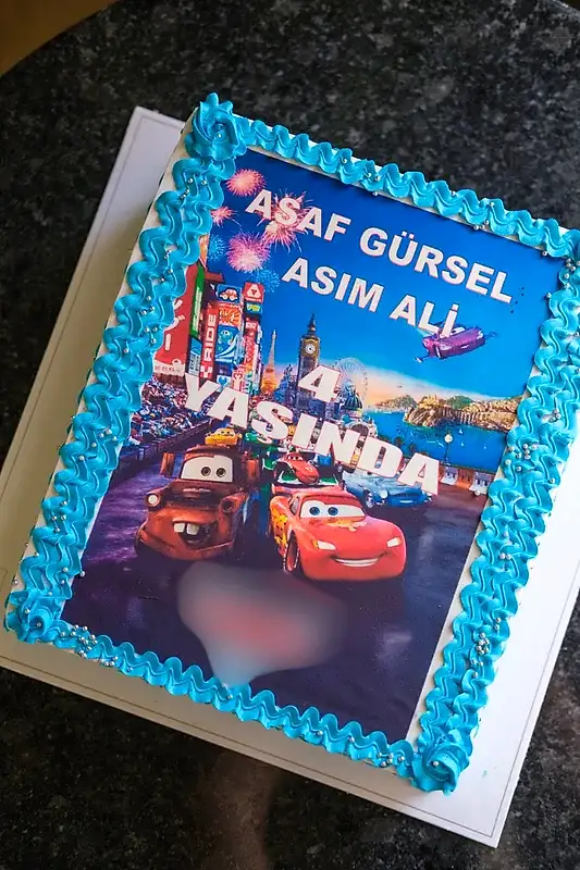 Butik Büyük Araba Resimli Pasta